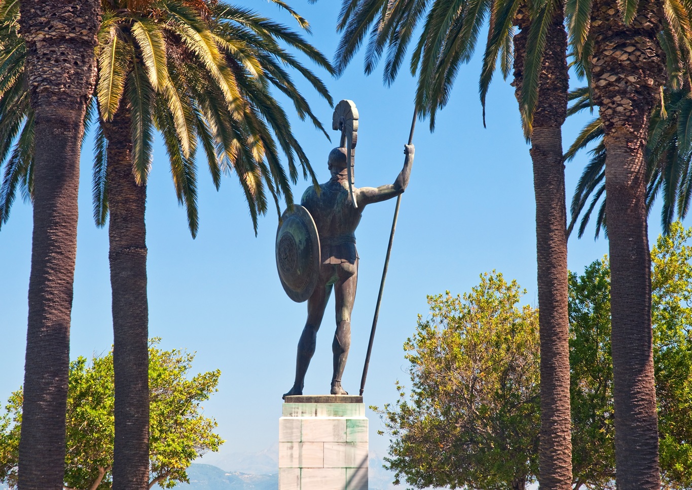 Siegreicher Achilles. Statue von Johannes Götz, 1909. Quelle: Canva.